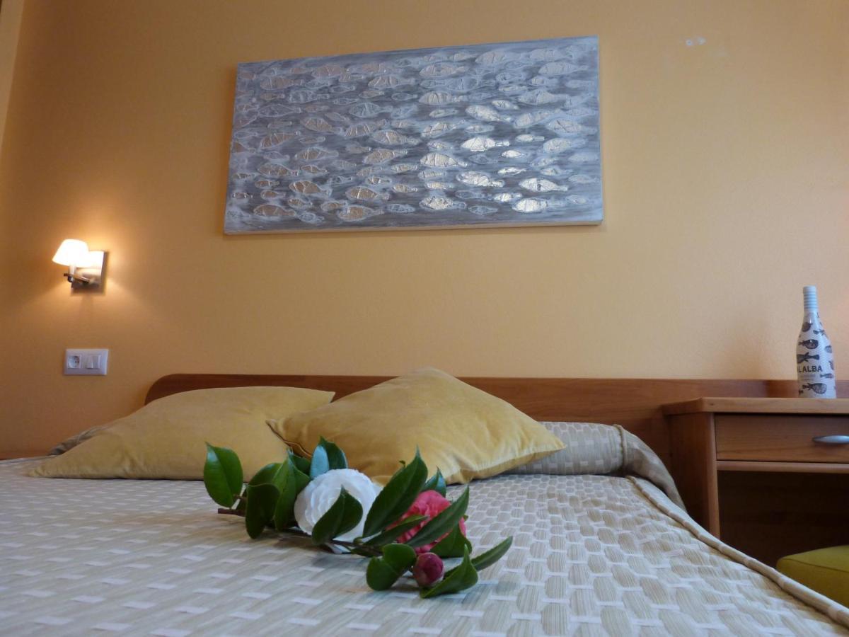 צה Hostal Pereirina מראה חיצוני תמונה