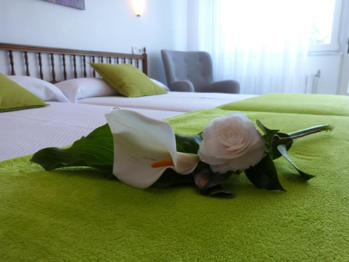 צה Hostal Pereirina מראה חיצוני תמונה