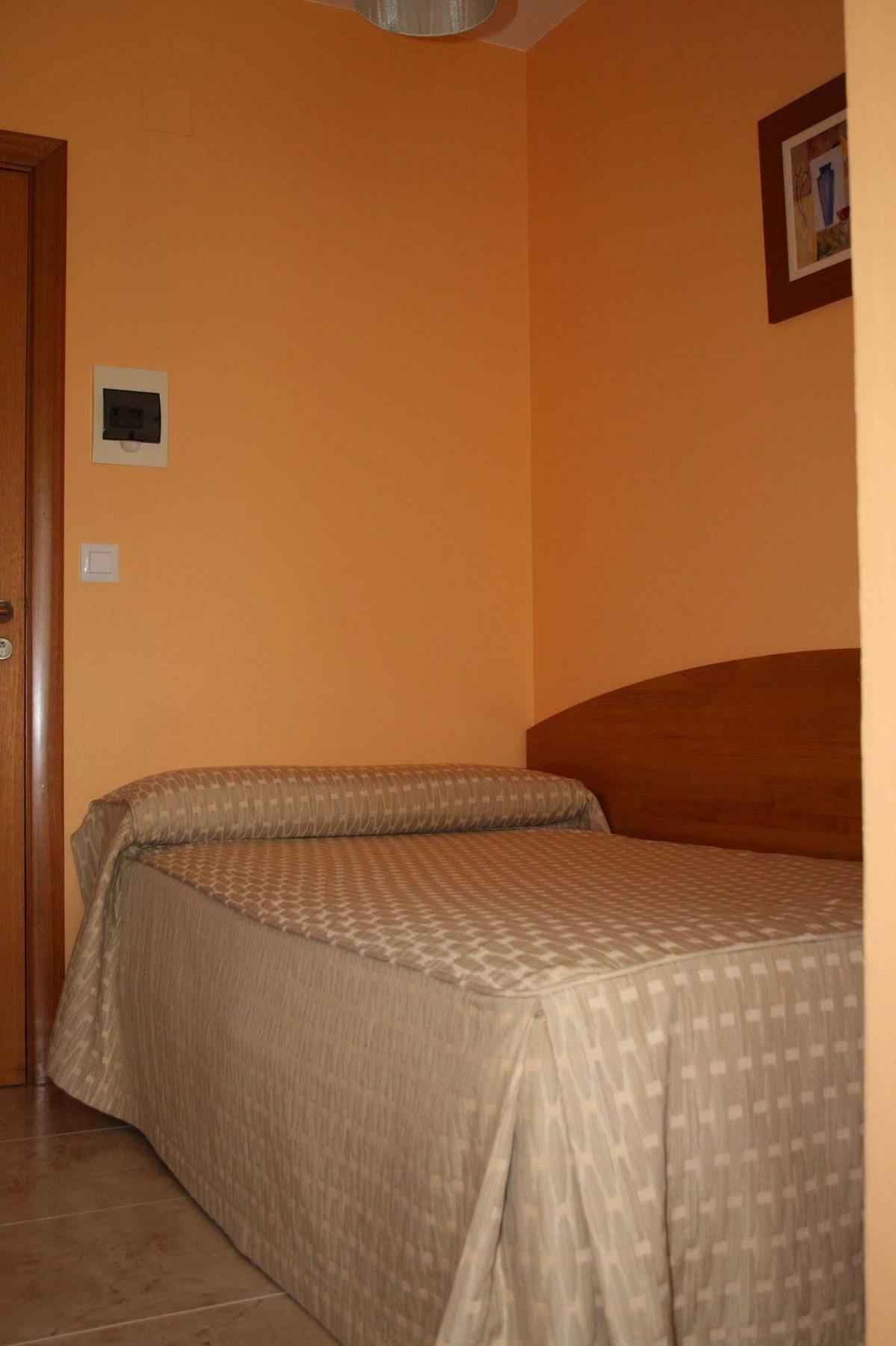 צה Hostal Pereirina מראה חיצוני תמונה
