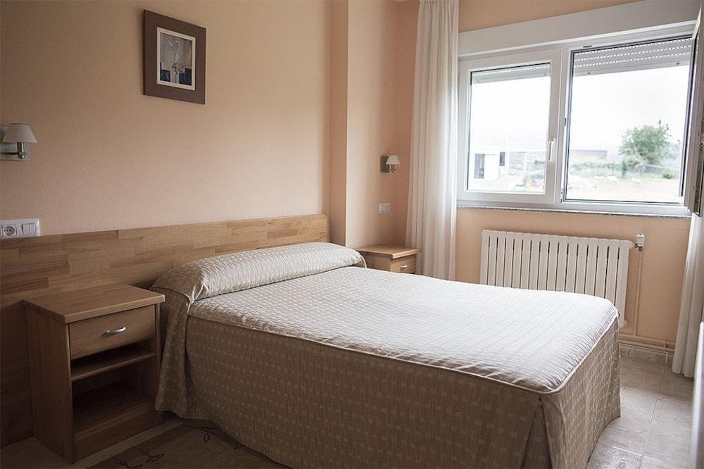 צה Hostal Pereirina מראה חיצוני תמונה