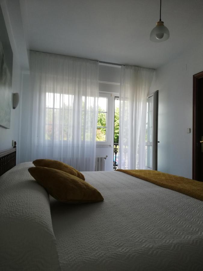 צה Hostal Pereirina מראה חיצוני תמונה